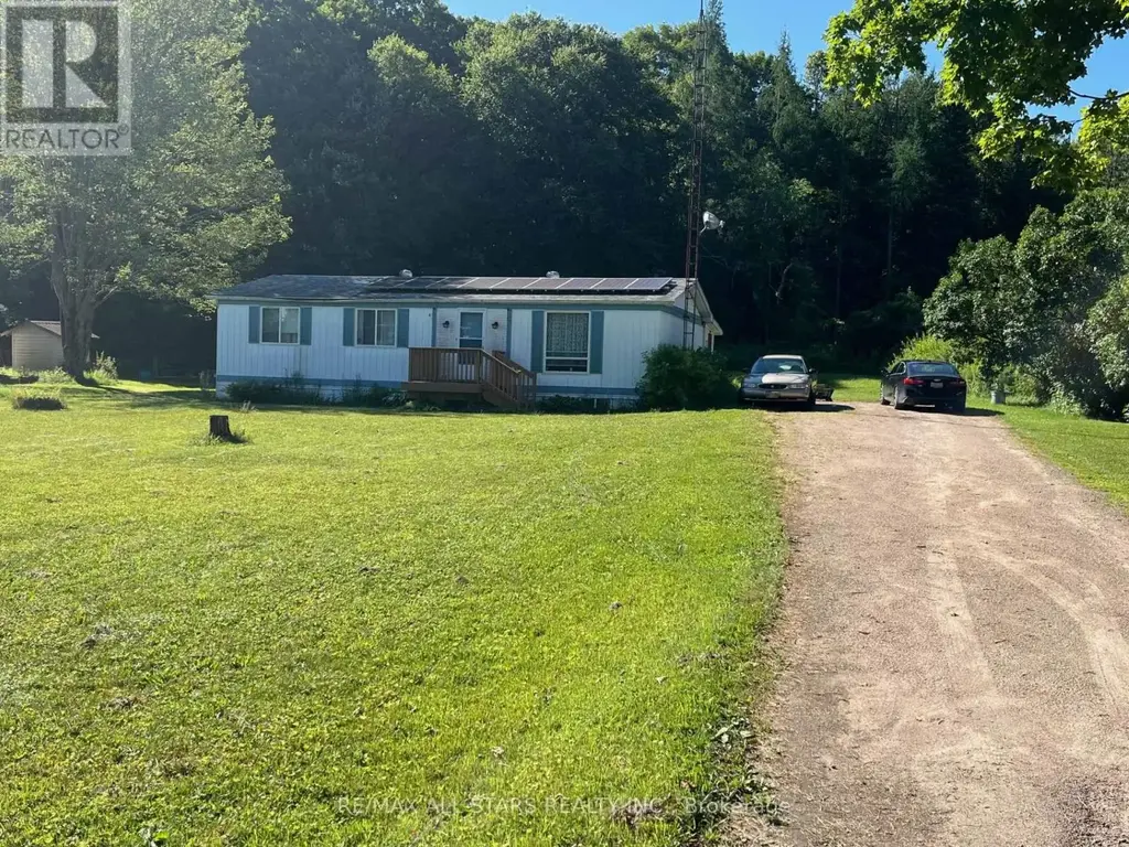 1225 Spring Valley Road, Minden Hills (Lutterworth)